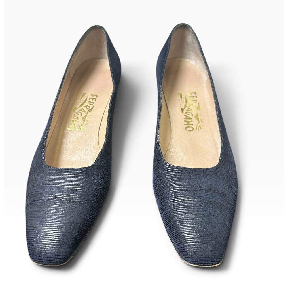 Salvatore Ferragamo Navy Lizard-Embossed Leather Pumps Size 10 AAAA Narrow Italy - Picture 12 of 12